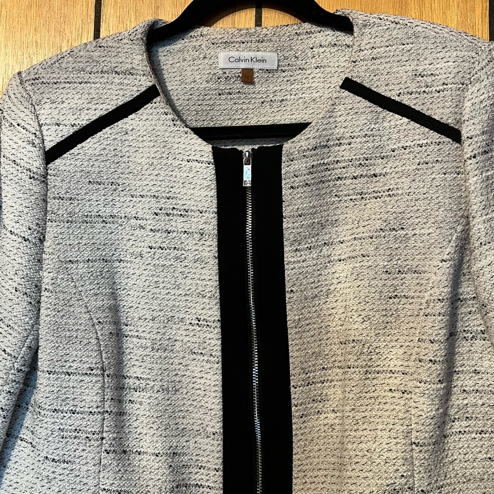 Calvin Klein Black and White Zip Blazer with Pockets size 12 women’s - Picture 2 of 5